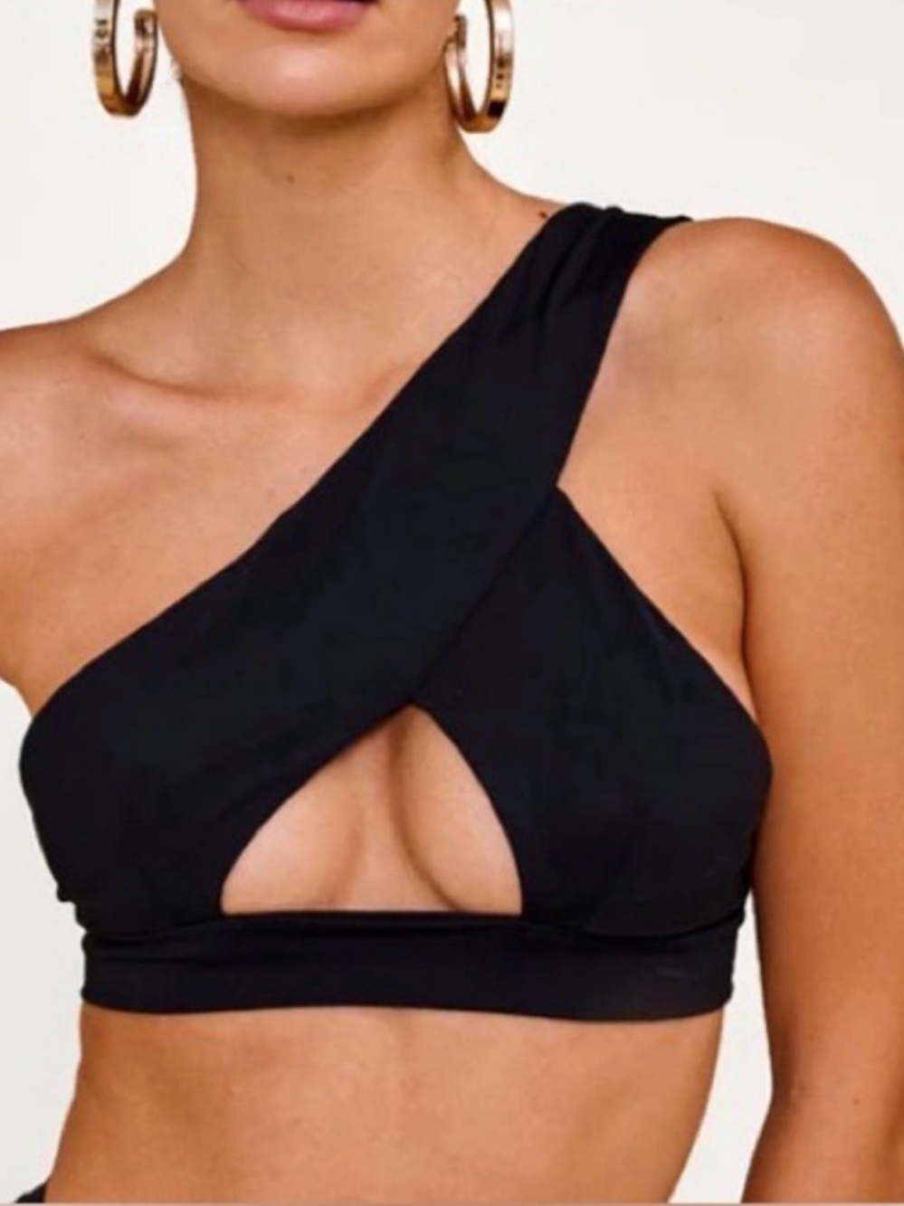 ALT Swim Black One-Shoulder Cutout Bikini Top Size S Vacation Bachelorette Beach